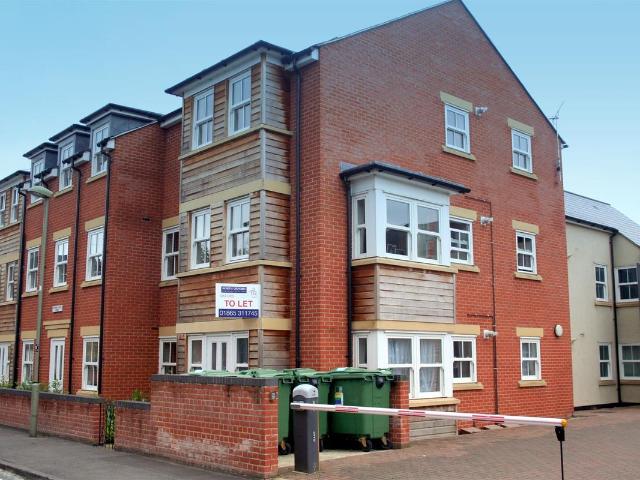 Arthur Salter Court, Brook Street OX1, 1 bed flat to rent, £1,550 pcm | PrimeLocation