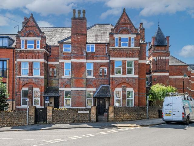Arthur Street, Arboretum, Nottingham NG7, 4 bed flat to rent, £2,167 pcm | PrimeLocation