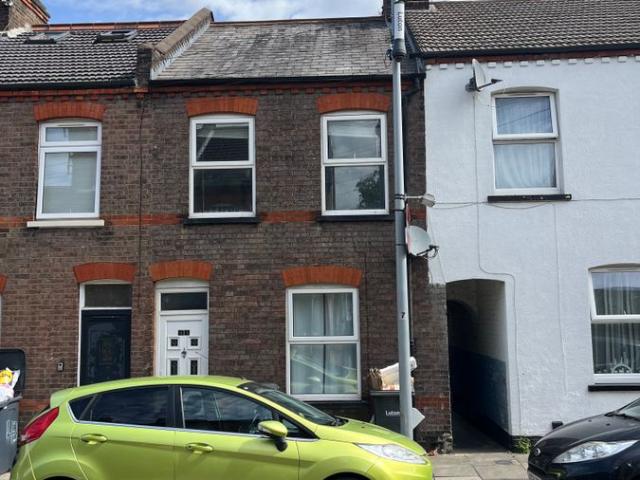 Arthur Street, Luton LU1, 3 bed terraced house to rent, £1,600 pcm | PrimeLocation