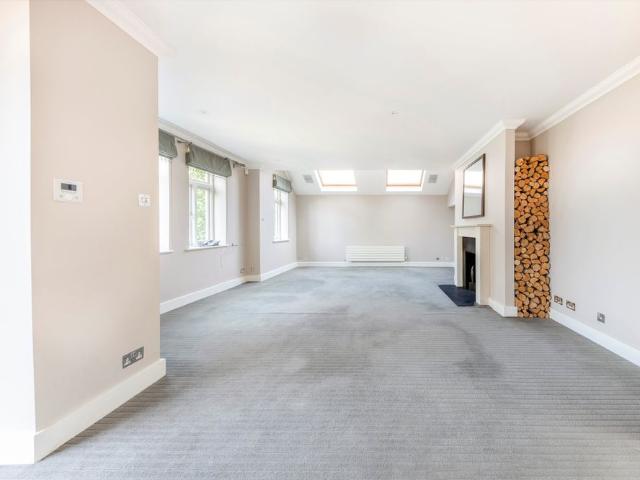 Arthur Road, Wimbledon, SW19, London
