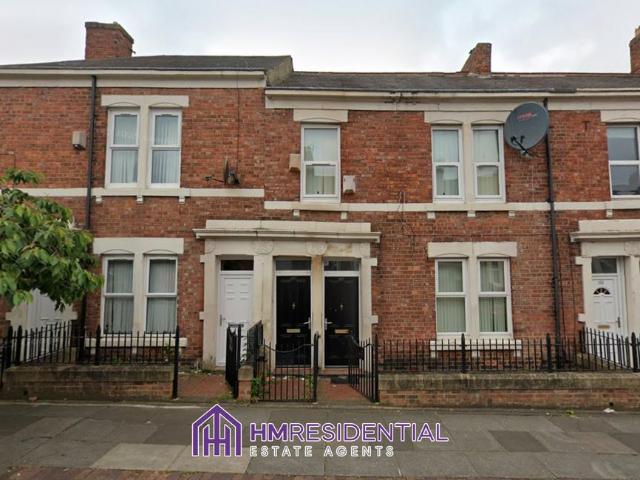 ARTHURS HILL, NEWCASTLE UPON TYNE NE4 2 bed flat to rent £850 pcm £196 pw