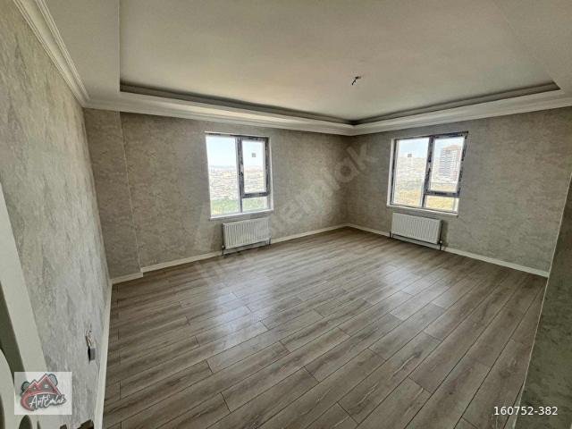 ARTI EMLAK'tan KARAHÖYÜK CAD.ÜZERİ SİTEDE ANKARA MANZARALI 3+1