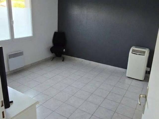 Artigues près Bordeaux: Appartement plein pied avec jardin