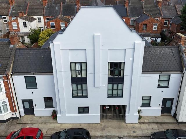 Artizan Road, Abington, Northampton NN1, 2 bed flat to rent, £1,000 pcm | PrimeLocation