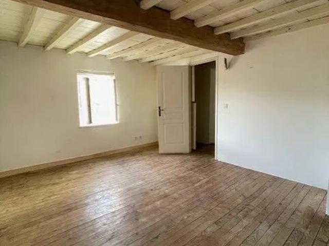 ARTONNE 113.70 M² MAISON DE VILLAGE AVEC JARDINET