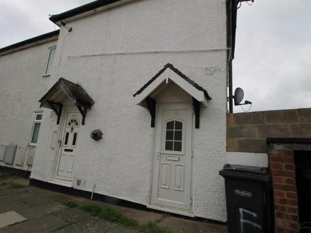 Arundel Drive, Harrow HA2 1 bed flat to rent £1,125 pcm £260 pw