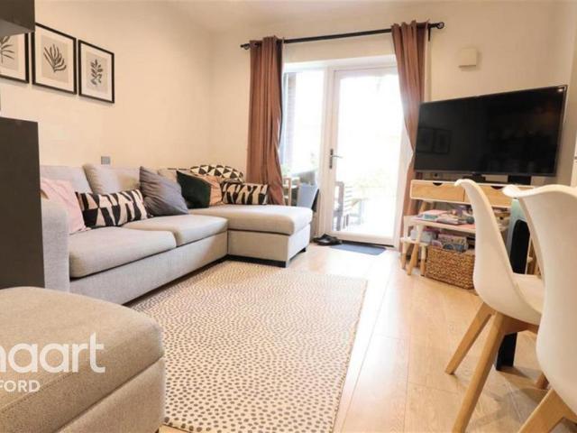 Arundel House, E17 2 bed detached house to rent £1,850 pcm £427 pw