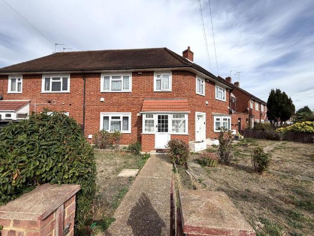 Arundel Road, Hounslow, TW4 3 bed maisonette to rent £2,000 pcm £462 pw