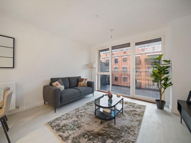 Arusha Court, Farine Avenue, Hayes, Hillingdon, Hayes UB3, 1 bed flat to rent, £1,700 pcm | PrimeLocation