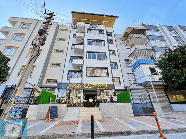 Arve'den Pirireis Mah.hiltonsa'ya Yakın Mesafesinde D.gazlı 3+1