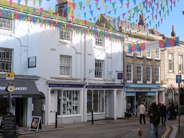 Arwenack Street, Falmouth TR11, 2 bed flat to rent, £1,125 pcm | PrimeLocation