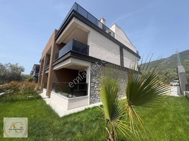 Arya Gayrimenkul'den Altınoluk'ta Deniz Manzaralı, 3+1 Villa