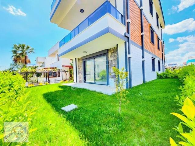 Arya'dan Doğalgazlı Dağ Ve Deniz Manzaralı Denize Yakın Villa