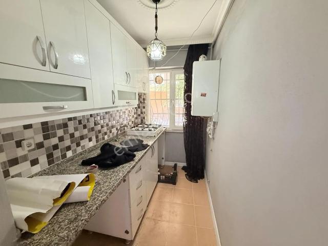 Arzu Emlaktan Gazi İlköğretim Yanı Kiralık 2+1 Yüksekgiriş Daire