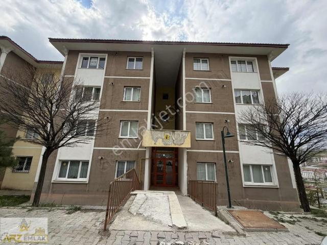 Arz Emlak'tan Şehit Osman Tokilerinde Satılık 2+1 Daire