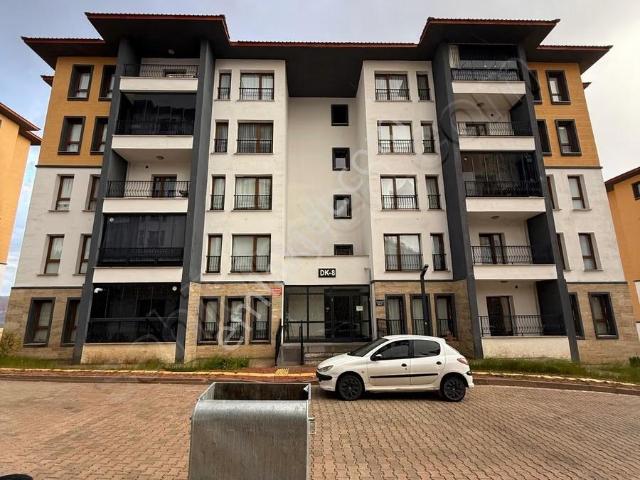 Arz'dan Kiralık 2+1 Daire 2.etap Tokide Şingah Mah Güney Cephe