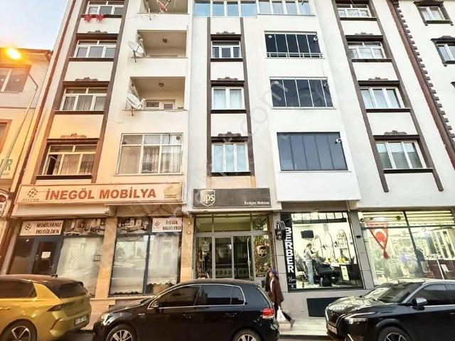 Arz'dan Satılık 3+1 Daire Saat Kulede Fırsat Yatırım Kiracılı