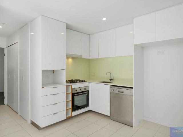 Away from the hustle and bustle – secluded double ensuite corner unit offering immediate possession