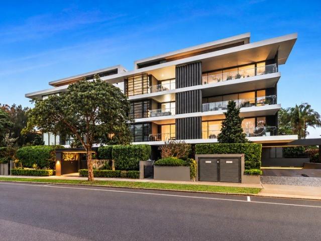 Award Winning Bayside Living in the Heart of Dolls Point