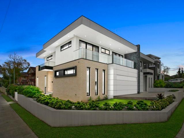 AWARD WINNING DESIGNER RESIDENCE