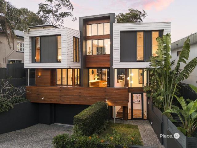Award Winning Tim Stewart Architectural Masterpiece Crafted for Sophisticated Living | Balmoral's Finest