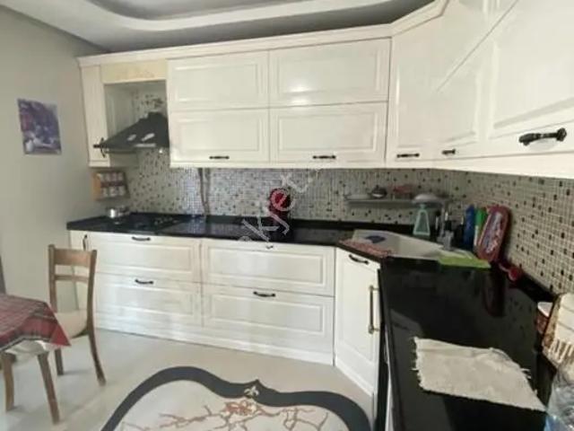Aw'den 12 Yıllık Cadde Üzeri 165m2 Ebeveyn Banyolu Temiz Kiralık
