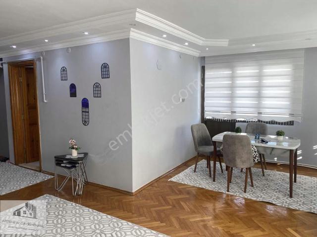 Aw'den 2+1 Doğalgazlı Arakat 100m2 Cadde Üzeri Kiralık Daire