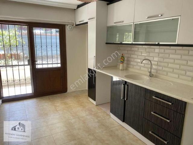 Aw'den 3+1 Doğalgazlı Boyalı Bahçel Demirkorkuluklu Kiralık