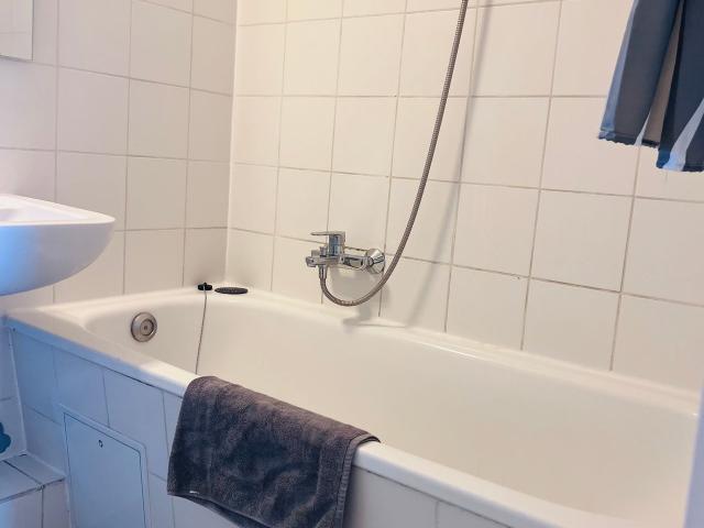 Awesome & neat apartment in popular area, Berlin Amsterdam Apartments for Rent