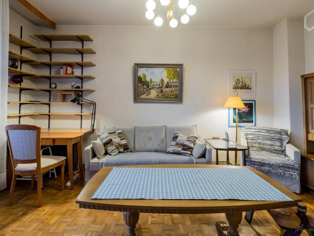 Awesome & nice home in nice area, Berlin Amsterdam Apartments for Rent