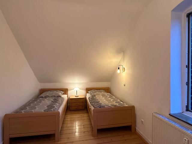 Awesome and bright apartment in Essen, Essen Amsterdam Apartments for Rent