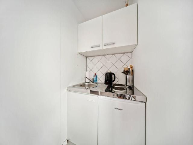 Awesome and charmModern studio apartment in Magdeburg with a beautiful viewing studio in Magdeburg, Magdeburg Amsterdam Apartments for Rent