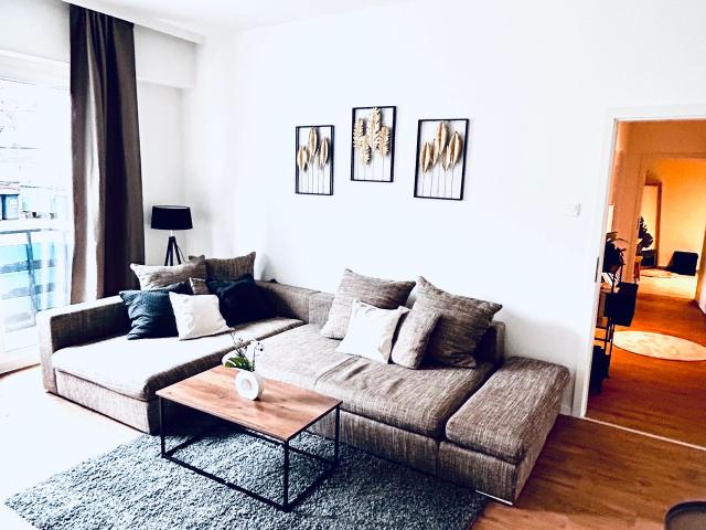 Awesome, bright home in Düsseldorf, Dusseldorf Amsterdam Apartments for Rent