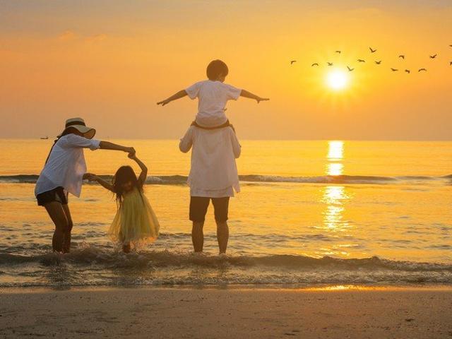 Talk to the Beachside Dundowran Beach estate Onsite Land Consultant, Today