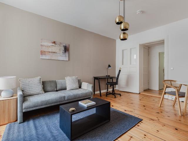 Awesome Kreuzberg 1BR, Furniture & Decor, Berlin Amsterdam Apartments for Rent