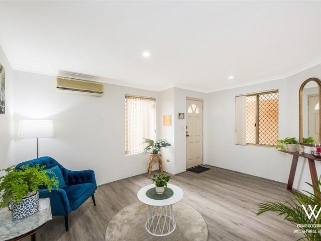 AWESOME LOCATION SECURE AND PRIVATE FRESHLY RENOVATED