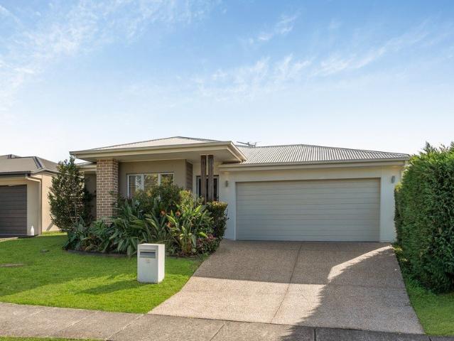 Awesome Low Set Home Great Design!