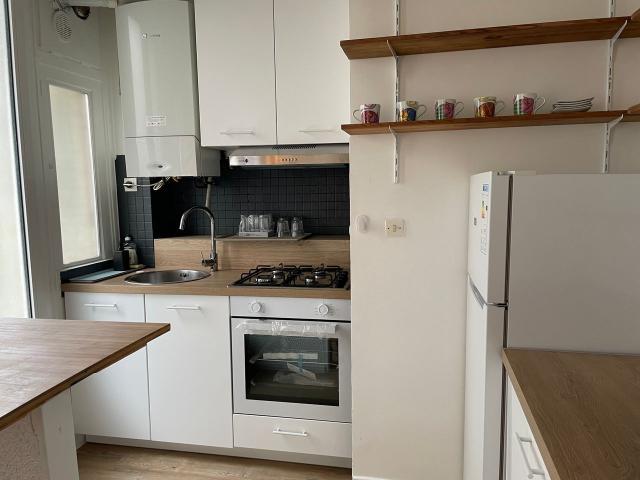 Awesome partment in popular area, Paris, Paris Amsterdam Apartments for Rent