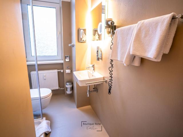 Awesome suite studio centrally located in Wilmersdorf, Berlin, Berlin Amsterdam Apartments for Rent
