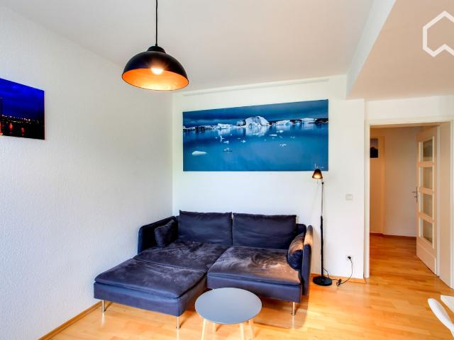 Awesome, spacious home located in Düsseldorf with parking, Dusseldorf Amsterdam Apartments for Rent