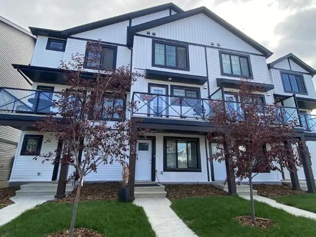 Awesome Townhouse in Uplands