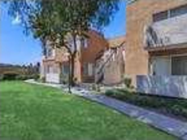 Awesome 1Bed 1Bath Available $1975 Per Mo