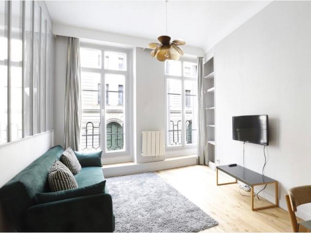 Awesome 3p a Paris Louvre, Paris Amsterdam Apartments for Rent