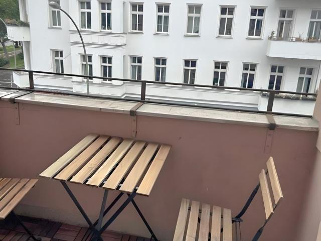 Awesome 4 bedroom apartment located in Berlin Friedrichshain