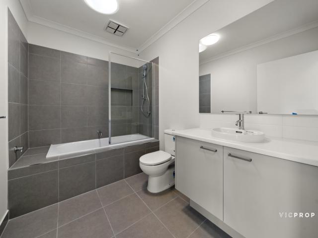 at 28 Brushwood Drive, AINTREE, Australia