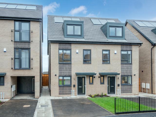 at The Gateway, 11 GALLOWAY DRIVE M12 3 bed house to rent £1,725 pcm £398 pw