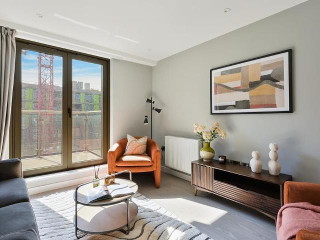 at The Ironworks, Spinners Yard, 24. 3 bed apartment to rent £2,095 pcm £483 pw