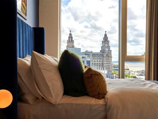 at The Lexington, Apartment 402, 4. 2 bed apartment to rent £1,775 pcm £410 pw
