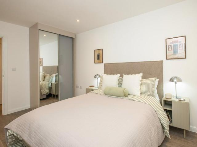 at The Parklands, The Parklands. 3 bed apartment to rent £2,760 pcm £637 pw
