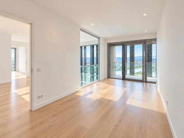 AT THE TOP OF VIENNA – An Exceptional DANUBE Penthouse Level 51